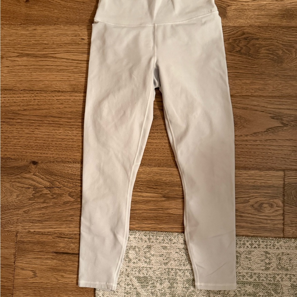 Fabletics Powerhold High Waisted White Leggings women’s small 7/8